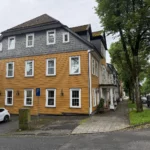 Historisches gelbes Wohnhaus in der Altstadt von Clausthal-Zellerfeld